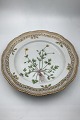 Royal 
Copenhagen 
Flora Danica 
Plate with 
pierced border 
No 20/3553. 
Latin name: 
Ranunculus ...