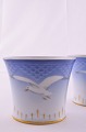 Seagull Bing & 
Grondahl 
porcelain. B&G 
Seagull with 
gold. Cigar cup 
/Vase no. 219. 
Height 7 cm. 
...