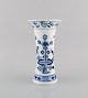Antique Meissen Blue Onion vase in hand-painted porcelain. Approx. 1900.Measures: 23.5 x 13 ...