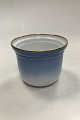 Bing & Grondahl 
Seagul with 
Gold Flowerpot 
without 
seagulls No 
668. Measures 
11 cm / 4 21/64 
in.