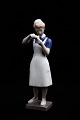 Bing & Grondahl 
porcelain 
figure of a 
nurse.
Decoration 
number: 2379. 
1.sort.
Height: 23cm. 
Is ...