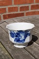 Blue Flower 
plain or 
braided China 
porcelain 
dinnerware by 
Royal 
Copenhagen, 
Denmark.
Café au ...