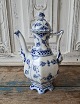 Royal 
Copenhagen Blue 
Fluted full 
lace coffee pot 

No. 1030, 
Factory first
Heigth 21,5 
cm.