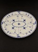 Royal 
Copenhagen blue 
fluted dish 
1/534 1st grade 
41.5 x 32.5 cm. 
item No. 500420
