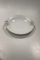 Bing and 
Grondahl 
Hartmann Cake 
Dish No 101. 
Measures 25 cm 
/ 9 27/32 in.