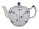 Royal 
Copenhagen Blue 
Fluted Plain, 
small tea pot.
The factory 
mark shows, 
that this was 
...