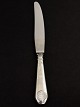 Strand dinner 
knives  20.5 
cm. 830 silver 
item no. 501951 

Stock: 11