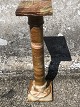 Marble pedestal in good condition, height 81 cm.