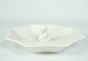 White fluted 
dish from Bing 
& Grondahl from 
around the 
1950s.
H:6 W:19.5 
D:19.5
