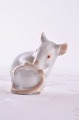Bing & Grøndahl figurine, small white mouse biting ist tail, no. 1728. Height 5cm. 1 1 15/16 ...