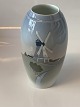 VaseBing and GrondahlDeck no #1302/#6251Height 18 cmNice and well maintained condition