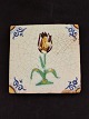 17th century 
Dutch tulip 
tile 13 x 13 
item no. 506414