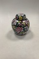 Kinesisk Multi Color Lidded Vase / Bojan Measures 15cm / 5.91 inchChip on the inside of ...