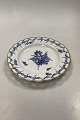 Antique Royal 
Copenhagen Blue 
Flower Curved 
Pierced Plate 
with Gold
Measures 23cm 
/ 9.06 inch