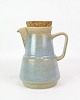Knabstrup 
coffee pot by 
Nødebo 
stoneware in 
blue colors 
from around the 
1970s.
H:18 Dia:12
