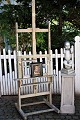 Decorative old painting easel in wooden gray color and with a super fine patina. Can be used to ...