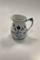 Bing and 
Grondahl 
Butterfly 
Creamer No. 189
Measures 10.5 
cm / 4.14 in.