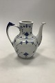 Bing and 
Grondahl Blue 
traditional 
Blue Fluted 
Coffee Pot uden 
låg No 301. 
Measures 25 cm 
(9 ...