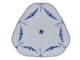 Bing & Grondahl 
Empire, 
triangular 
platter.
The factory 
mark shows, 
that this was 
made ...