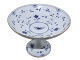 Bing & Grondahl 
Butterfly 
Kipling with 
gold edge, cake 
stand.
The factory 
mark shows, 
that ...