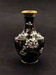 Cloisonne vase 
height 17 cm. 
Item No. 512683