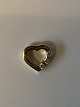 Heart Pendant 
14 carat Gold
Stamped 585
Height 14.40 
mm approx
Width 15.25 mm 
approx
The ...