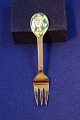 Michelsen 
Christmas 
spoons and 
forks of Danish 
gilt sterling 
silver. 
Anton 
Michelsen 
Christmas ...
