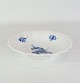 Asian bowl with 
wavy edge of 
patterned blue 
flower plaited 
by Royal 
Copenhagen no. 
8009
H:5 ...