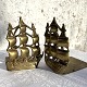 Brass bookends with sailing ships, 13.5cm high, 12cm deep *Nice condition*
