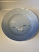 Seagull without Guld Bing and Grøndahl#Iron porcelainMeasures 24 cm in diaNeat and well ...