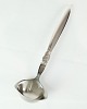Gravy spoon in 
patterned 
cactus made by 
George Jensen 
in sterling 
silver
L: 20
