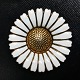 Marguerite brooch in sterling silver 925S B.H. Appears to be in perfect condition. Measurements: ...