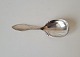 Marmalade spoon 
in silver from 
1932 
Stamped the 
three towers
Length 11.3 
cm.