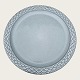 Bing & Grøndahl 
/ Nissen, Gray 
Cordial, 
stoneware, 
Round dish 
#304, 29cm 
diameter, 
Design Jens ...