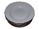 Royal 
Copenhagen 
Sirius - White 
Curved with 
gold edge, 
small soup 
plate.
This product 
is only ...