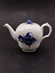 Royal 
Copenhagen Blue 
Flower teapot 
10/8244 1st 
sorting item 
no. 524532