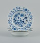Meissen, a set 
of three deep 
plates, hand 
painted, Blue 
Onion.
Late 19th 
century.
In perfect ...