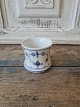 Royal 
Copenhagen Blue 
fluted 
cigarette cup 
No. 2158, 
Factory first
Height 6,5 cm.
Produced ...