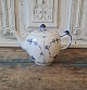 Royal 
Copenhagen Blue 
fluted small 
teapot 
No. 258, 
Factory first 
Height 14 cm. 
Length 21 cm. 
...