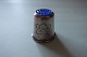 Old thimbles 
made of silver
With a blue 
Fluss
Stamp "HJ" 
Sterling "9"
In a good ...