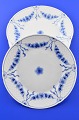 Bing & Grondahl 
porcelain. B&G 
Empire 
Lunceheon plate 
no. 26. 
Diameter 
21.5cm. 8 7/16 
inches. 2. ...