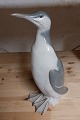 Rare bird: Lomvie in porcelain from Royal Copenhagen. Model number 468 Unfortunately has a ...