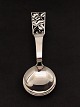 F Hingelberg 
art deco 
sterling silver 
serving spoon 
25 cm. subject 
no. 529010