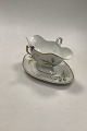 Bing and 
Grondahl 
Antique Rose 
Pattern Gravy 
Boat
Measures 22cm 
x 15,5cm ( 8.66 
inch x 5.71 ...