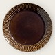 Egersund 
porcelain, 
Brown cake 
plate, 19cm in 
diameter *Used 
condition*