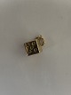 Cube in 
Charms/Pendants 
#14 carat Gold
Stamped 585
Height 7.20 mm
Width 7.20 mm
Nice and ...