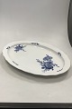 Royal 
Copenhagen Blue 
Flower Curved 
Oval Serving 
Tray No 1560
Measures 52cm 
/ 20.47 inch
3rd ...