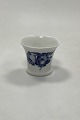 Royal 
Copenhagen Blue 
Flower Braided 
Vase No. 8214
Measures 5,5cm 
/ 2.17 inch