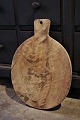 Old French 
cutting board 
with fine 
patina.
Measures: 
47x34cm. 
Thickness 2,3 
cm. 
Fine as ...