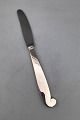 Evald Nielsen 
Solv No 29 
Silver Dinner 
Knife Measures 
21 cm (8.26 
inch)